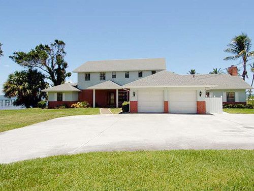 1234 Indian River DR, Fort Pierce, FL 34950