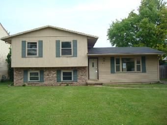 514 Indian Ridge Trl, Rossford, OH 43460