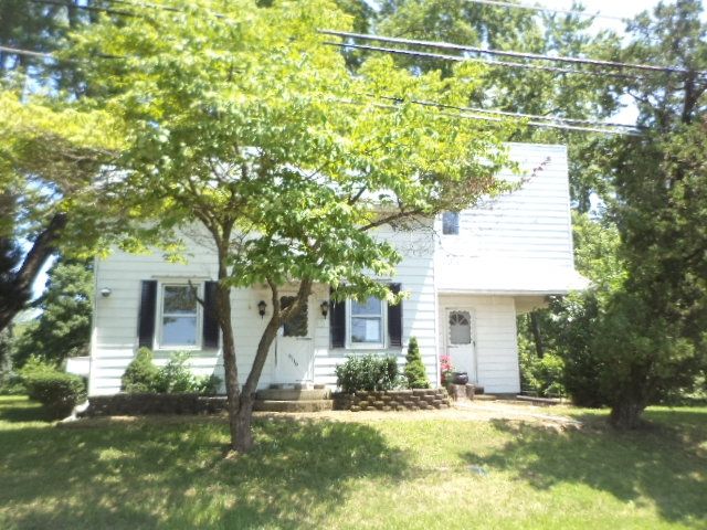 6116 Sullivan Trl, Nazareth, PA 18064