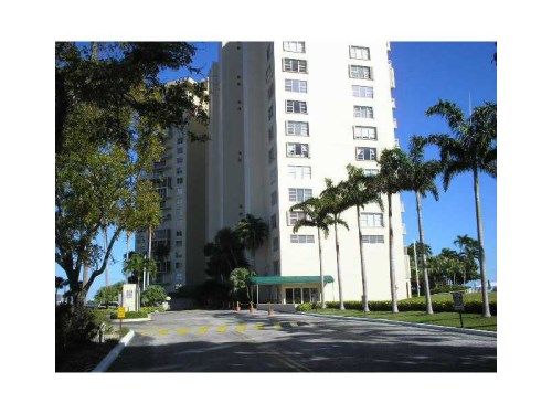 11111 BISCAYNE BL # 1105, Miami, FL 33181