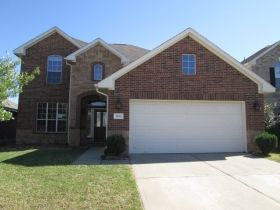 8715 Rollick Dr, Tomball, TX 77375