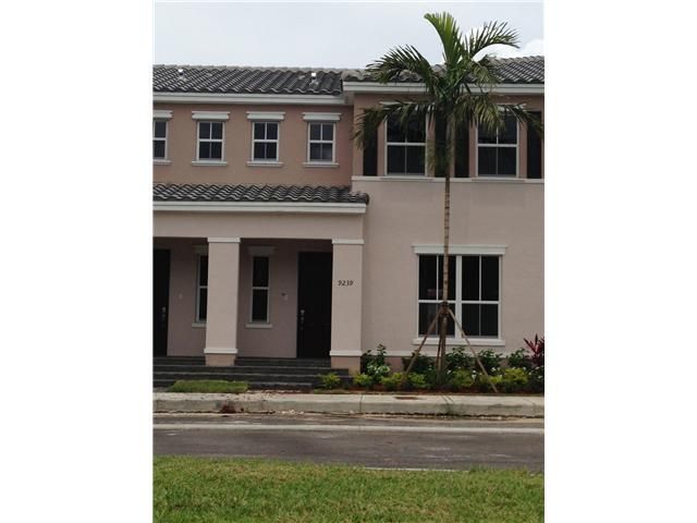 9234 SW 170 CT # 9234, Miami, FL 33196