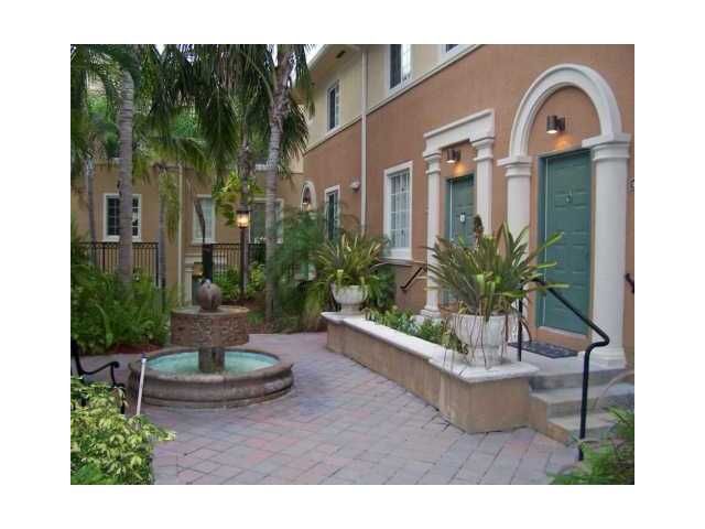 2841 NE 185 ST # 501, Miami, FL 33180