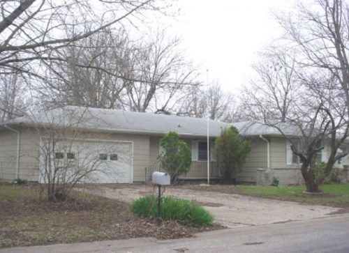 714 West 3rd Avenue, Garnett, KS 66032