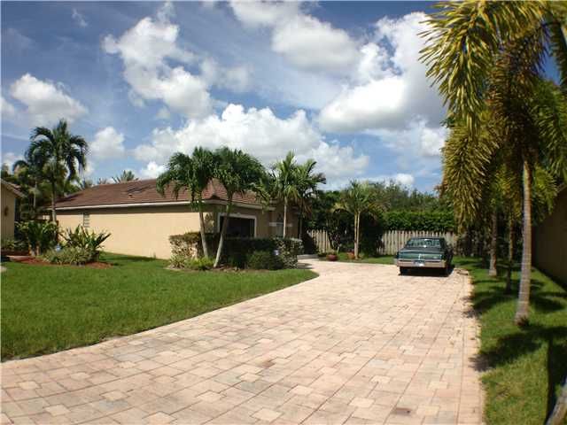 14421 SW 155 PL, Miami, FL 33196