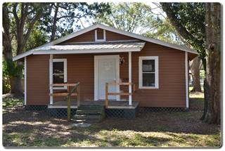 37520 Washington Ave, Umatilla, FL 32784