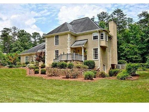 165 Hialeah Way, Roswell, GA 30075