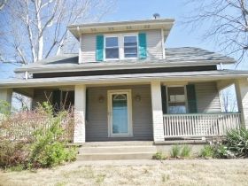 1701 Chambers Road, Saint Louis, MO 63136