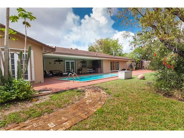 7711 SW 131 ST, Miami, FL 33156