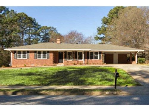 609 Old Canton Road, Marietta, GA 30068