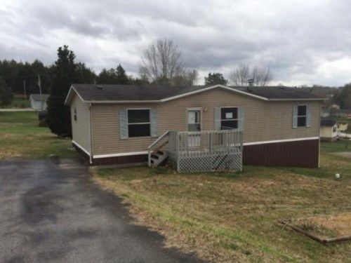 115 Tia Ln, La Follette, TN 37766