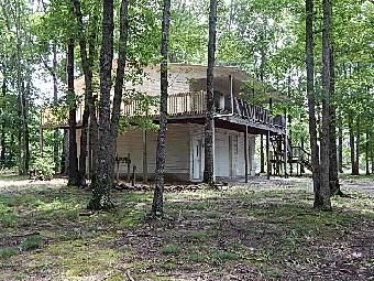 687 Bowater Rd E, Deer Lodge, TN 37726