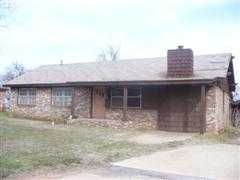 1104 Nw 4th St, Lindsay, OK 73052