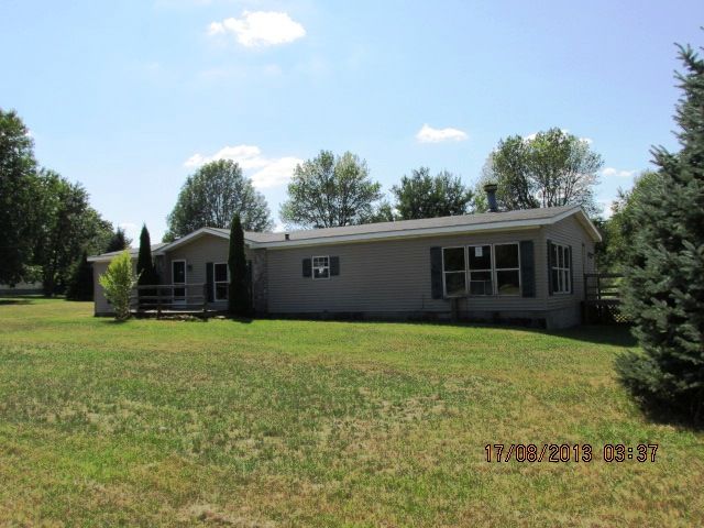 15945 Larsen Ave, Gowen, MI 49326