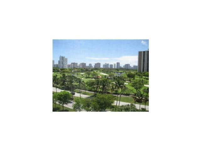 3101 N COUNTRY CLUB DR # 803, Miami, FL 33180