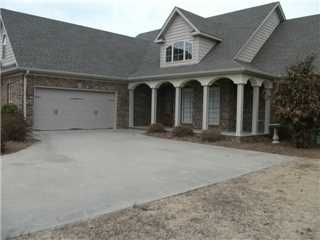 166 Briarwood Dr, Killen, AL 35645