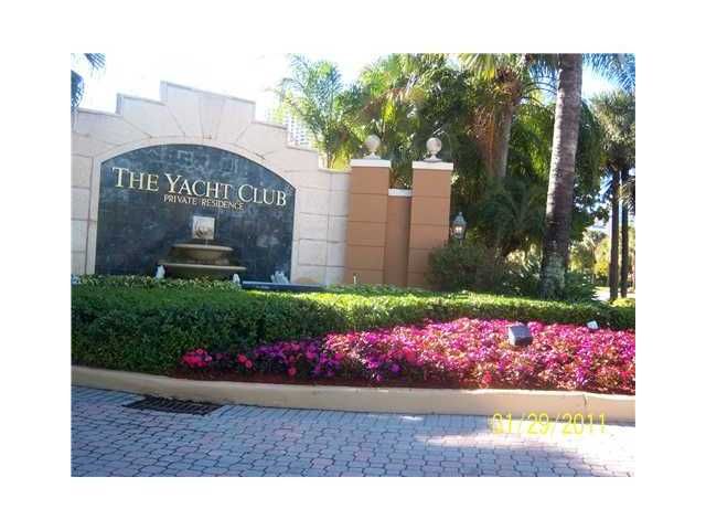 19601 COUNTRY CLUB DR # 7202, Miami, FL 33180