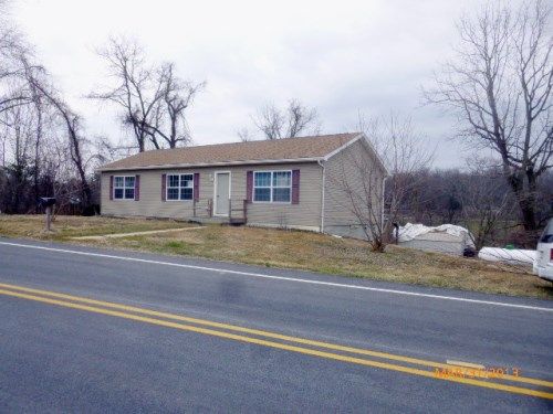 413 River Road, Pequea, PA 17565