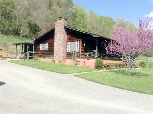 1448 Porter Johns Rd, Tazewell, TN 37879