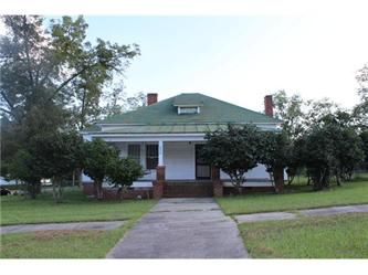 308 E Kelly St, Sylvester, GA 31791