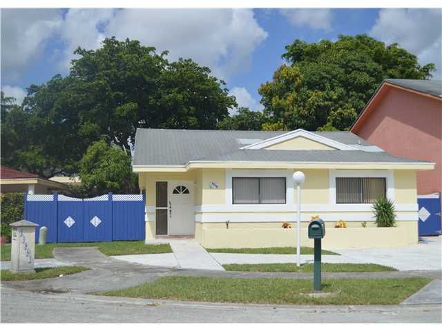 9256 SW 149TH PL, Miami, FL 33196