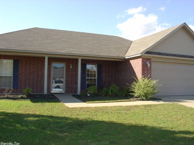 363 Lamplighter Dr, Benton, AR 72015