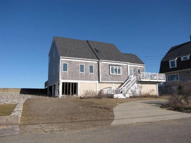 81 Surfside Rd, Scituate, MA 02066