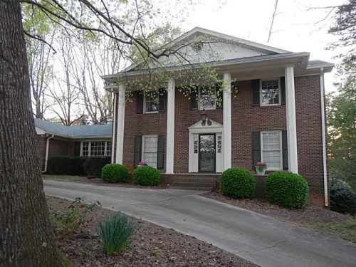 2274 Stratmor Drive, Stone Mountain, GA 30087