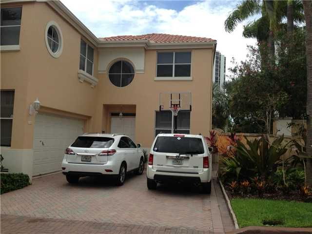 3740 NE 207 TE, Miami, FL 33180