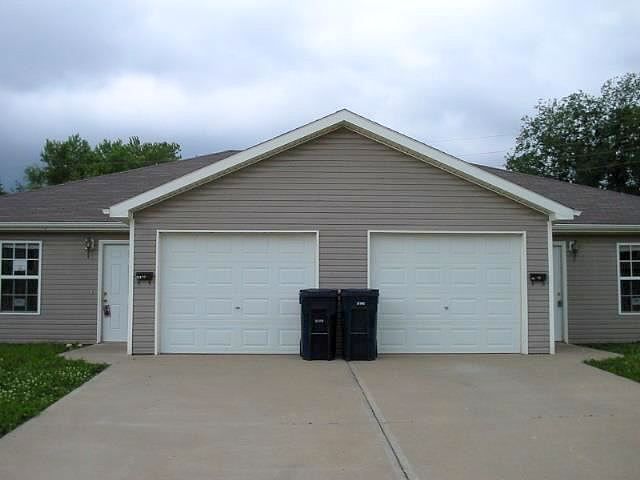 212 - 214 Truman, Knob Noster, MO 65336