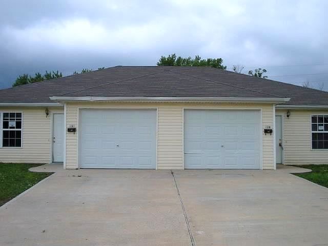 216 - 218 Truman, Knob Noster, MO 65336