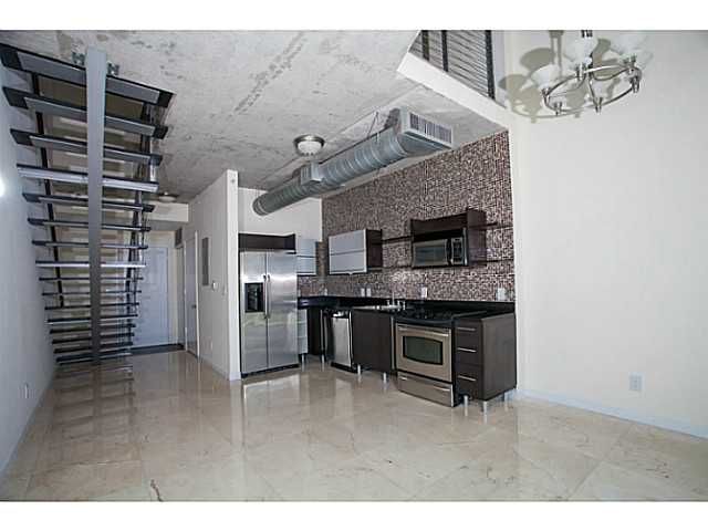 690 SW 1 CT # 1510, Miami, FL 33130