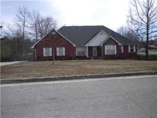 202 Wayward Avenue, Hartselle, AL 35640