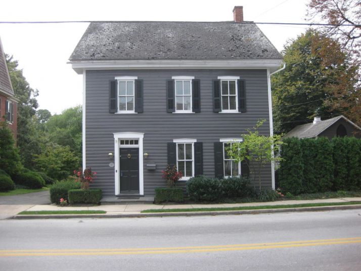 48 E MAIN STREET, Strasburg, PA 17579