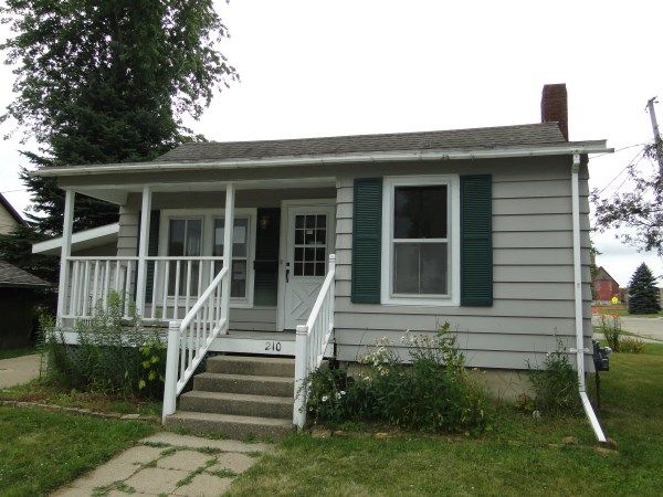 210 West Foster Str, Tomah, WI 54660