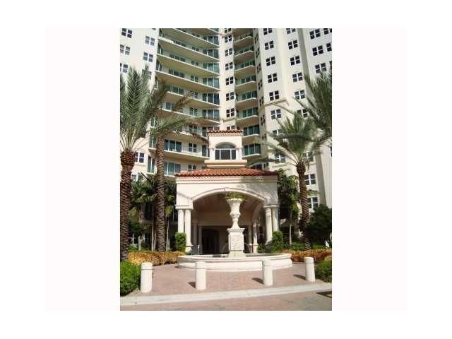 19900 E COUNTRY CLUB DR # 412, Miami, FL 33180