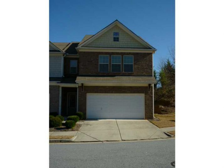 3941 Snipes Court, Lilburn, GA 30047