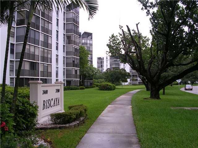 20500 W COUNTRY CLUB DR # 217, Miami, FL 33180