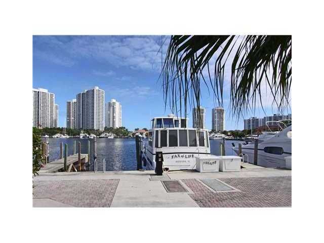 3570 MAGELLAN CR # 223-2, Miami, FL 33180