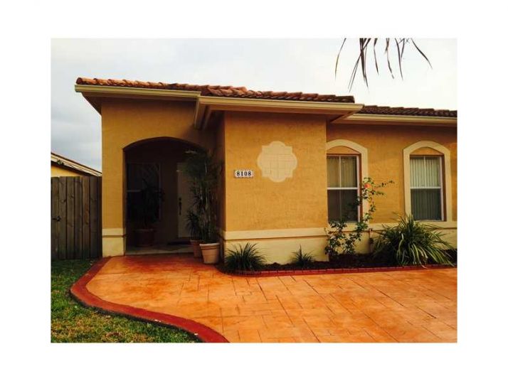 8108 NW 200 ST, Hialeah, FL 33015