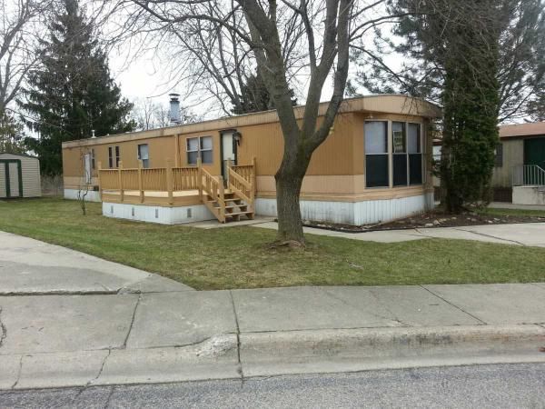 401 Maple, Oakland, MI 48363