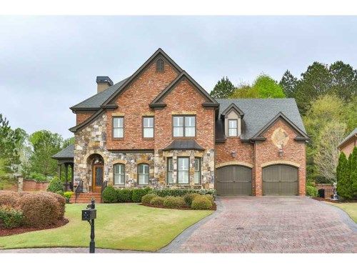 8365 Royal Melbourne Way, Duluth, GA 30097