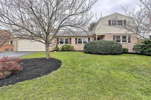 65 N HERSHEY AVENUE, Leola, PA 17540