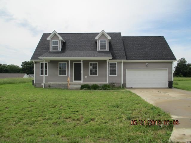 121 Melrose Ln, Cadiz, KY 42211