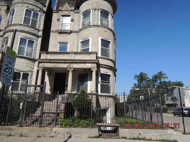 4400 S Vincennes Ave Apt 2, Chicago, IL 60653