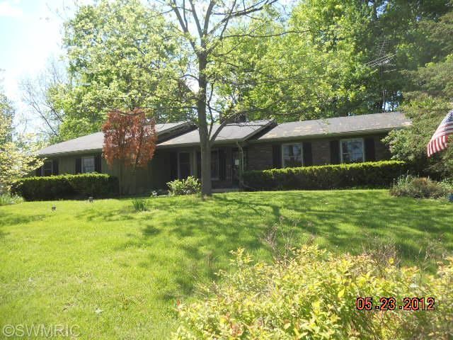 4105 W Crane Rd, Middleville, MI 49333