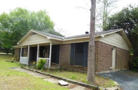 5160 Fairoak Dr E, Mobile, AL 36619