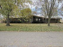 1007 Blackhawk St, Reinbeck, IA 50669