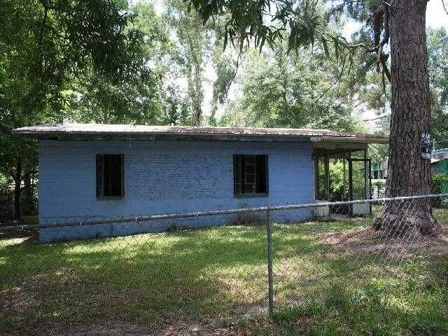 2931 Sunset Dr, Marianna, FL 32448