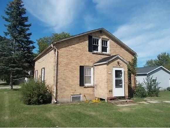 1323 Fremont St, Algoma, WI 54201